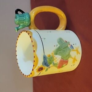 1997 Home in the Garden Mug  PELZMAN DESIGNS Green Bird with Water Bucket